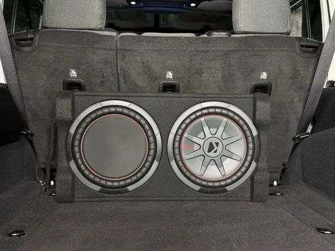 Used 2024 Jeep Wrangler Unlimited Rubicon w/ Convenience Group image 25