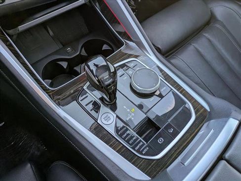 Used 2021 BMW X6 xDrive40i w/ Premium Package image 12