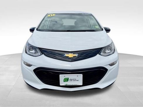 Used 2021 Chevrolet Bolt LT FWD image 2