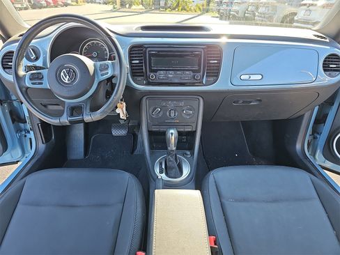 Used 2015 Volkswagen Beetle 1.8T image 9