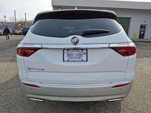 Certified 2024 Buick Enclave Essence AWD/4WD image 23