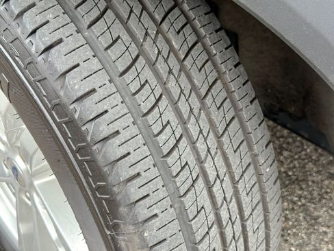 Certified 2022 Ford Explorer XLT w/ Equipment Group 202A image 11