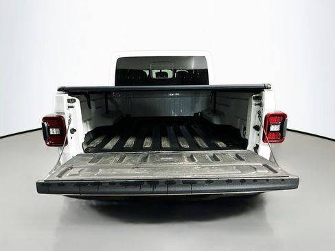 Used 2022 Jeep Gladiator Overland w/ LED Lighting Group AWD/4WD image 33