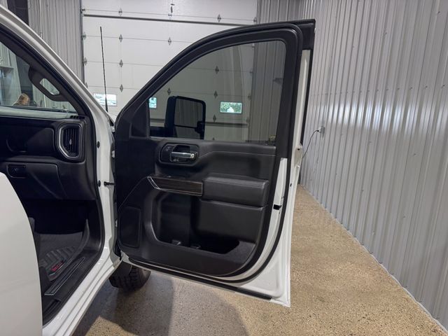 Used 2023 Chevrolet Silverado 2500 LT AWD/4WD image 22