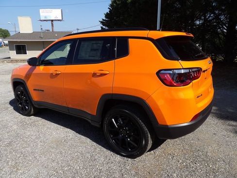 New 2026 Jeep Compass Latitude AWD/4WD image 3