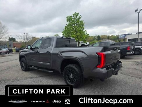 Used 2022 Toyota Tundra SR5 w/ SR5 Premium Package AWD/4WD image 1