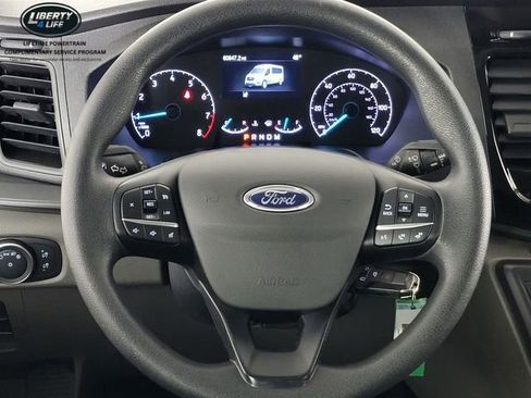 Used 2023 Ford Transit 350 XLT image 26