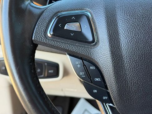 Used 2019 Lincoln MKC Select w/ Select Plus Package FWD image 25