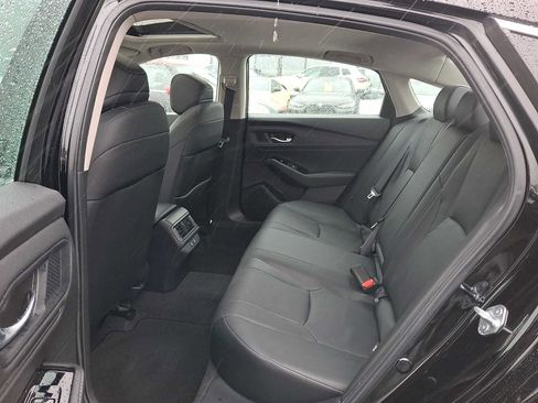 Used 2024 Honda Accord Touring image 10