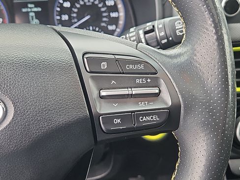 Used 2018 Hyundai Kona Limited image 16