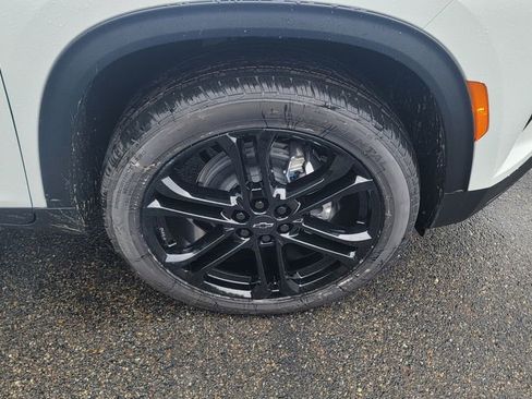 New 2026 Chevrolet Traverse LT w/ Driver Confidence Package image 15