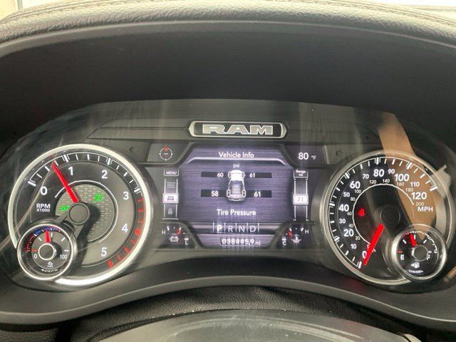Used 2022 RAM 3500 Laramie AWD/4WD image 3