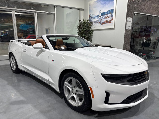 Used 2021 Chevrolet Camaro LT RWD image 14