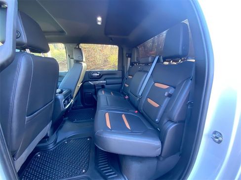 Used 2022 GMC Sierra 2500 AT4 image 24