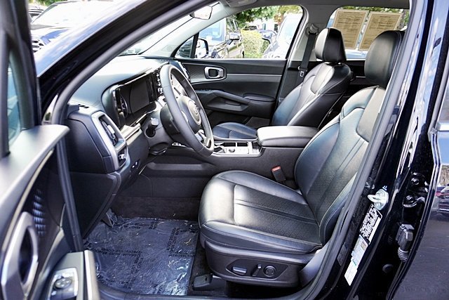 Used 2021 Kia Sorento S FWD image 24