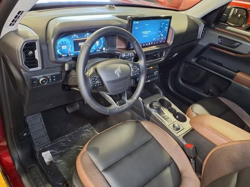 Used 2025 Ford Bronco Sport Outer Banks w/ Outer Banks Tech Package+ AWD/4WD image 4