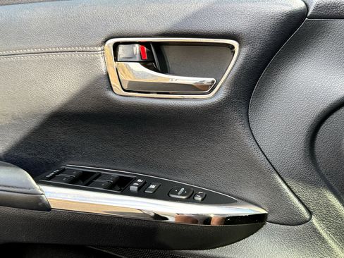 Used 2014 Toyota Avalon XLE Premium image 35