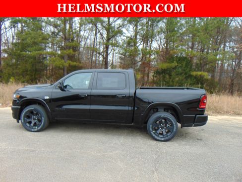 New 2026 RAM 1500 Big Horn w/ Night Edition AWD/4WD image 6