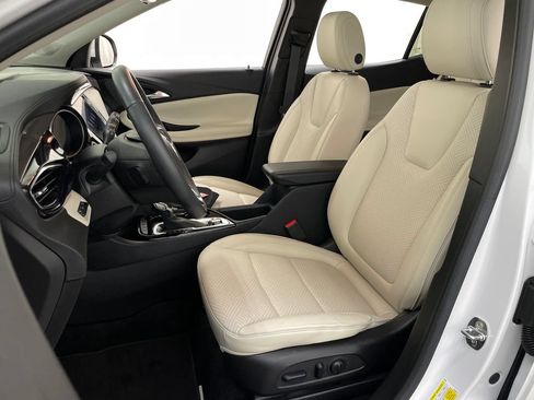 Certified 2023 Buick Encore GX Essence w/ Advanced Technology Package AWD/4WD image 27