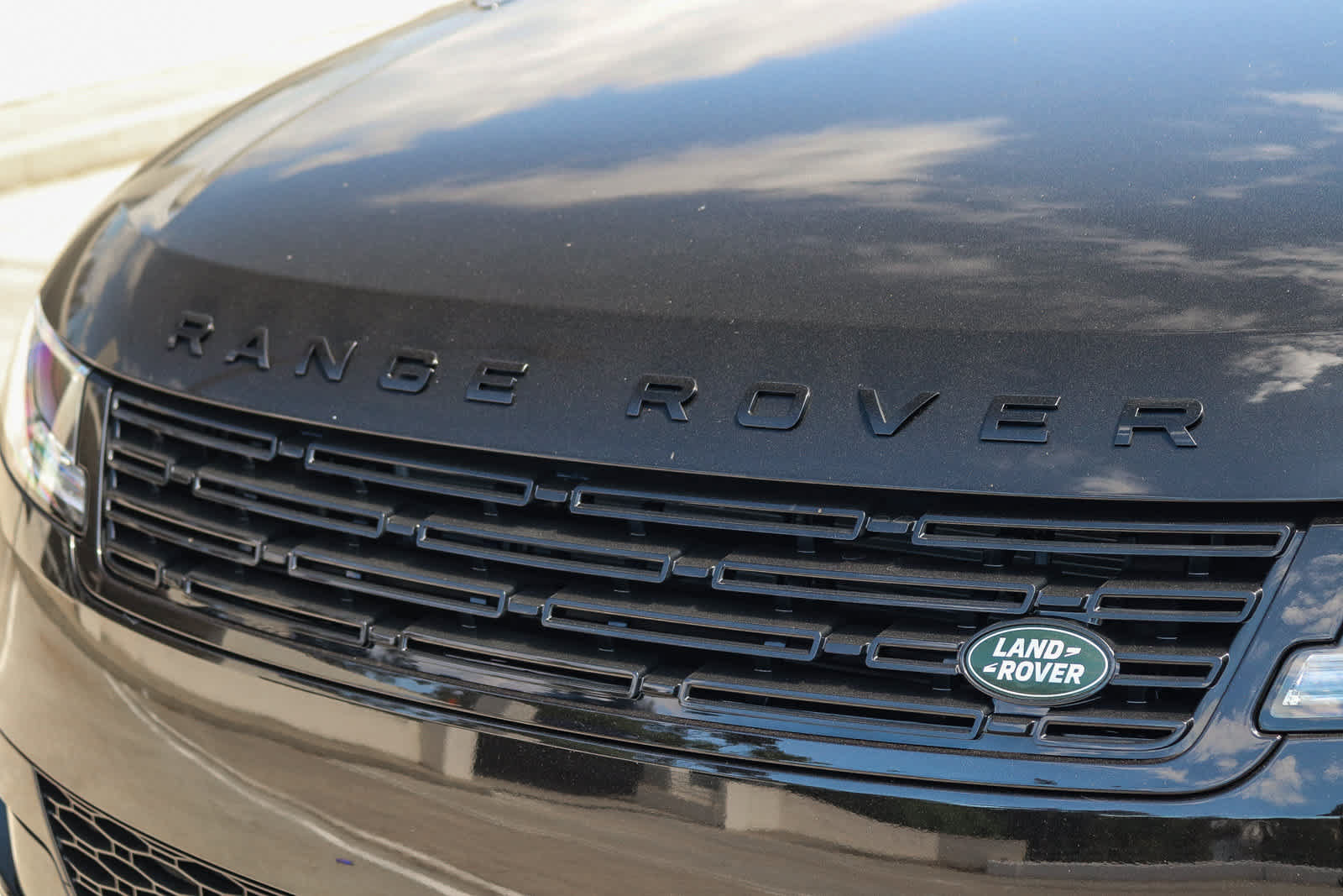 New 2026 Land Rover Range Rover Sport Dynamic SE AWD/4WD image 10