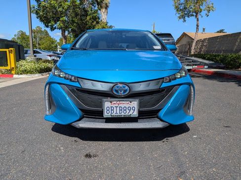 Used 2017 Toyota Prius Prime Premium w/ Carpet Mat Package FWD image 3