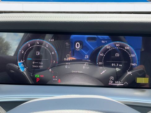 New 2026 Volkswagen Tiguan SE AWD/4WD image 23