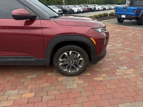 Used 2022 Chevrolet TrailBlazer LT w/ Confidence II Package FWD image 17