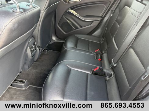 Used 2018 Mercedes-Benz GLA 250 image 15