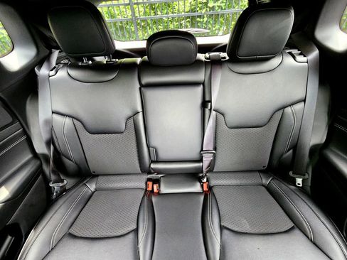 Used 2024 Jeep Compass Latitude w/ Convenience Group image 39