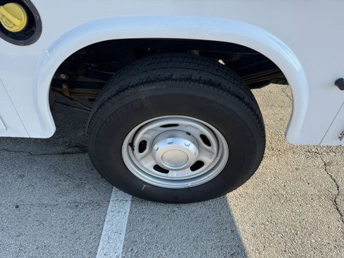 Used 2017 Ford F350 XL image 17