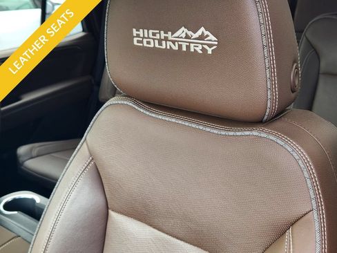Used 2023 Chevrolet Tahoe High Country AWD/4WD image 9