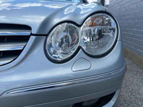 Used 2006 Mercedes-Benz CLK 350 Cabriolet image 36