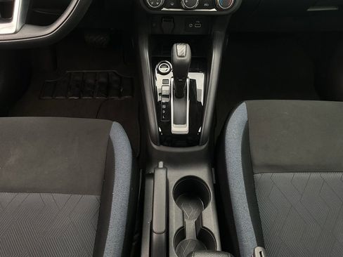 Used 2025 Nissan Versa SV FWD image 14