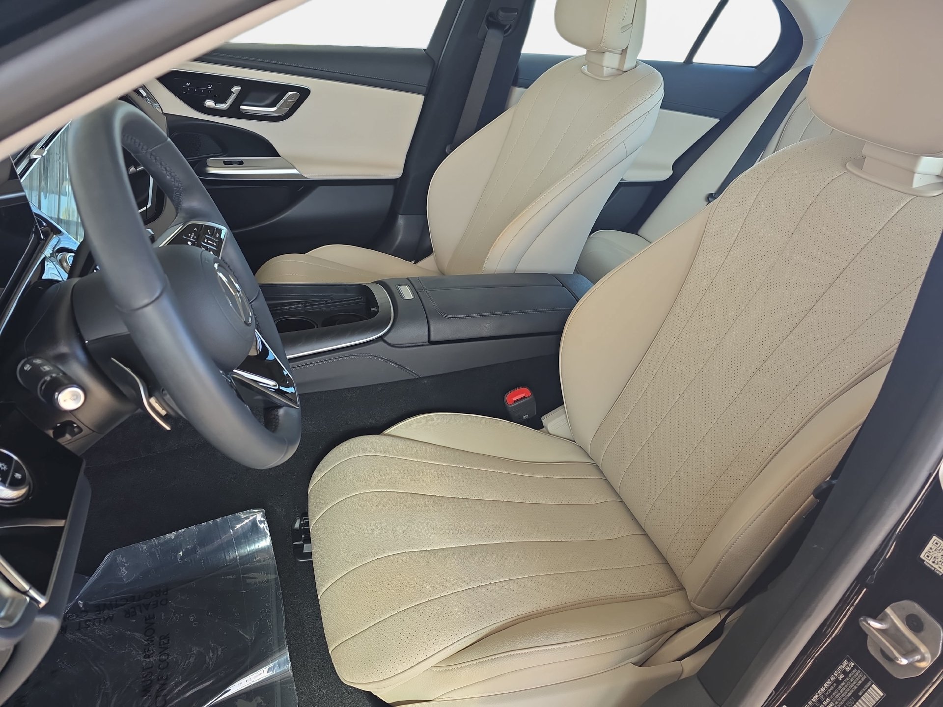 Used 2025 Mercedes-Benz E 350 4MATIC Sedan image 15