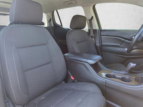 Used 2018 GMC Acadia SLE image 27