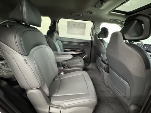 New 2026 Kia EV9 Light image 25