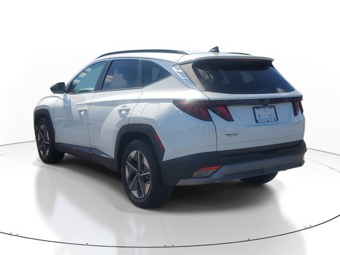 Used 2025 Hyundai Tucson SEL FWD image 4