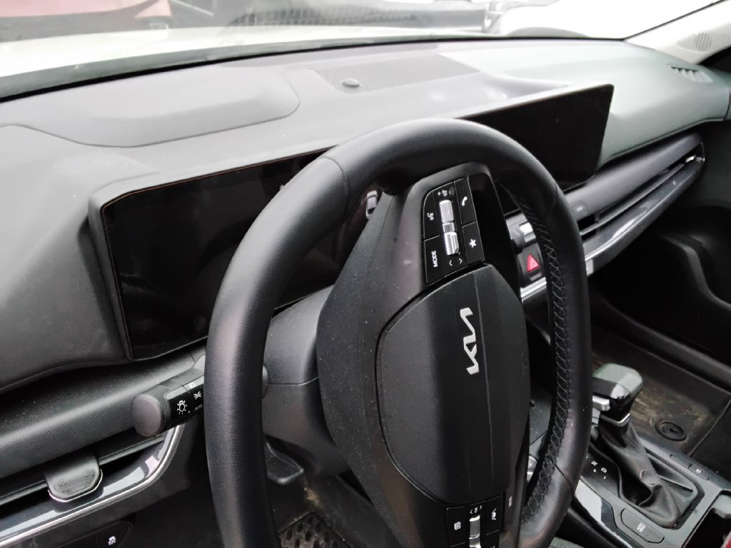 Used 2025 Kia K4 EX FWD image 7