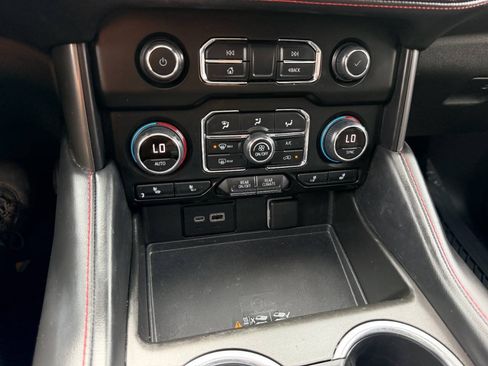 Used 2022 Chevrolet Suburban RST w/ Luxury Package AWD/4WD image 49