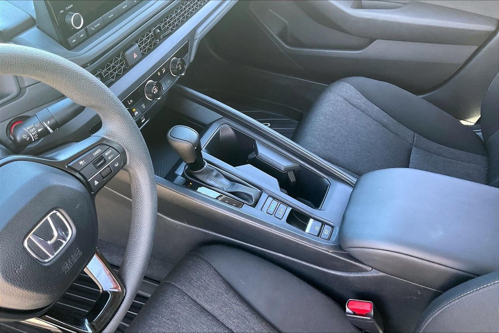 Certified 2023 Honda Accord LX image 17