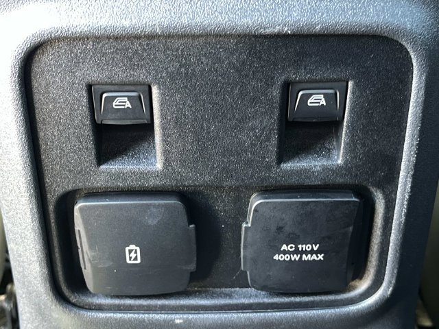 Used 2024 Ford Bronco Black Diamond w/ Sasquatch Package AWD/4WD image 16