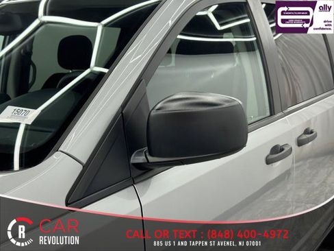 Used 2019 Dodge Grand Caravan SE w/ UConnect Hands-Free Group FWD image 45