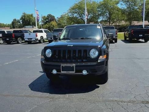 Used 2012 Jeep Patriot Limited AWD/4WD image 3
