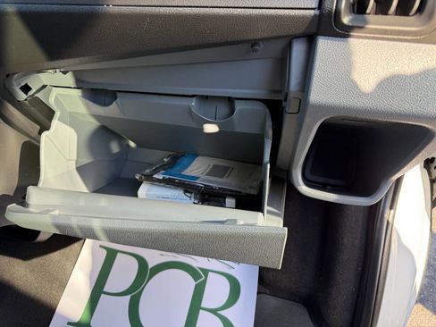 Used 2019 Ford Transit 150 XLT image 30