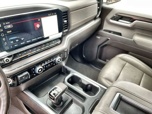 Used 2022 GMC Sierra 1500 SLT w/ SLT Premium Plus Package image 15