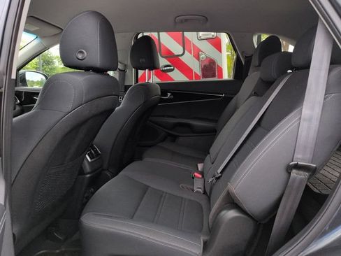 Used 2020 Kia Sorento S AWD/4WD image 12