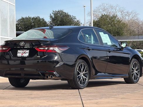 Certified 2023 Toyota Camry SE image 4