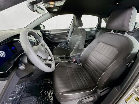 Certified 2023 Volkswagen Jetta Sport image 5