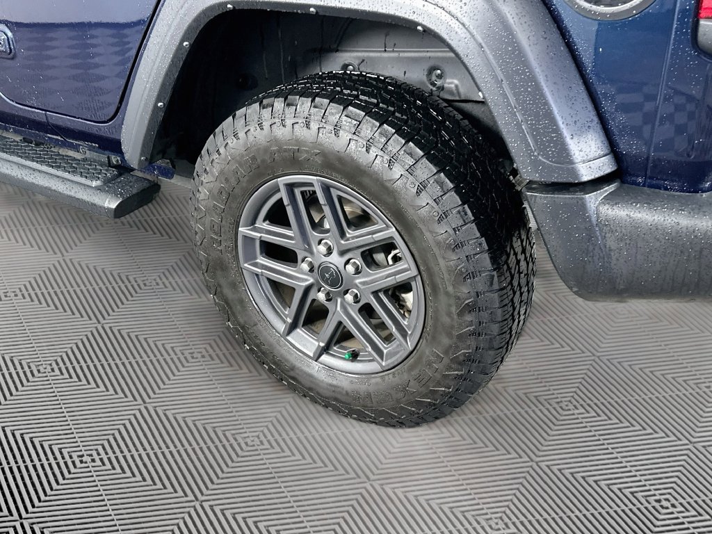 Used 2025 Jeep Wrangler Unlimited Sport AWD/4WD image 37