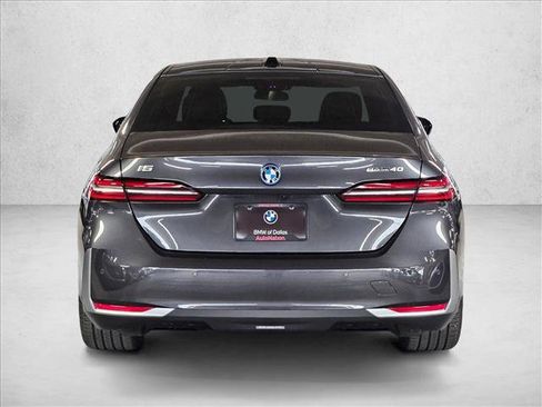 New 2026 BMW i5 eDrive40 w/ Executive Package image 6